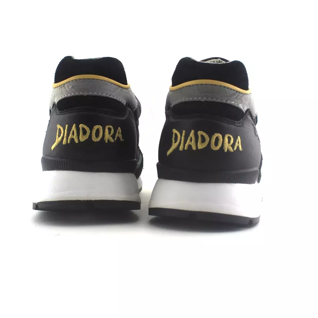 DIADORA  V7000