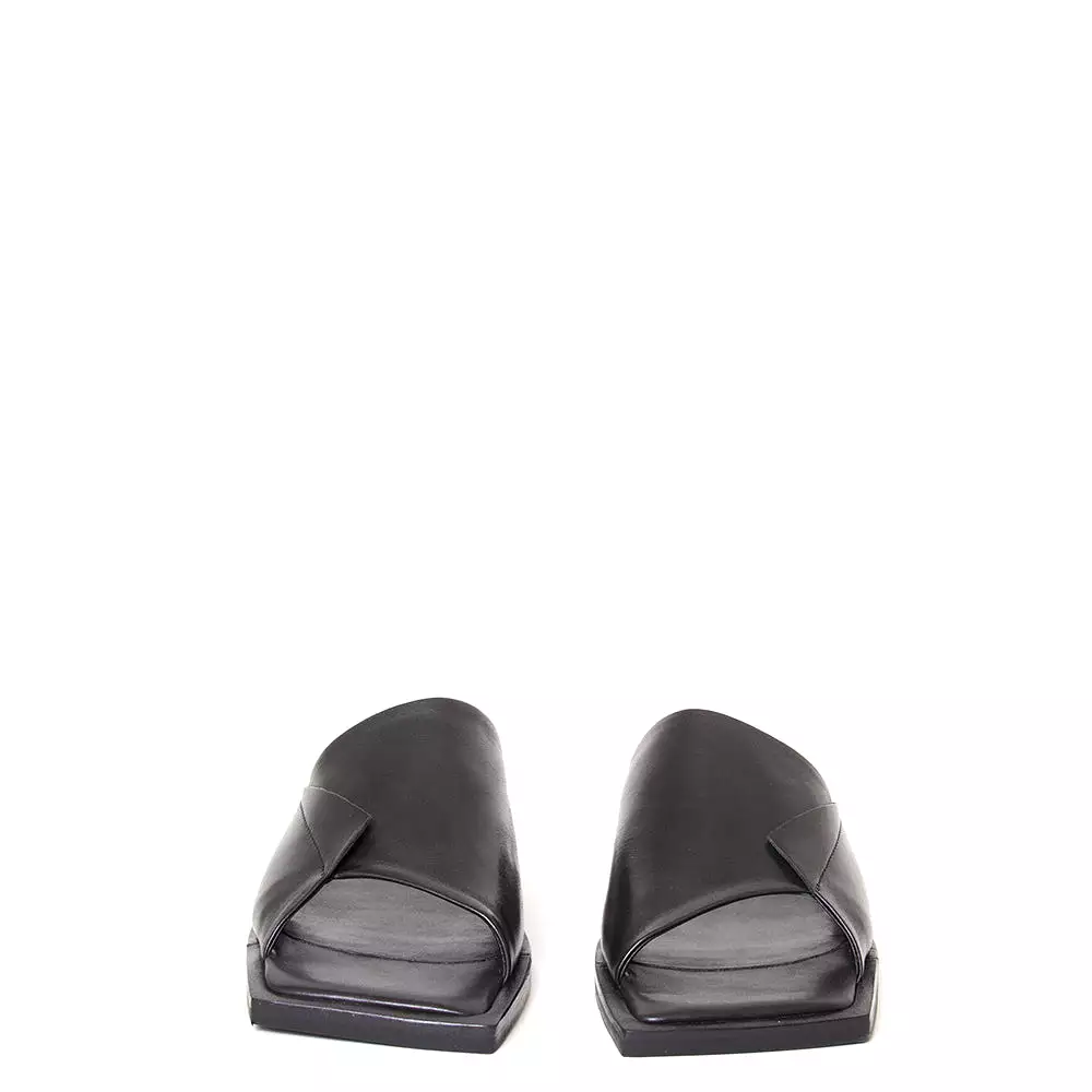 Lan Women's Leather Slide