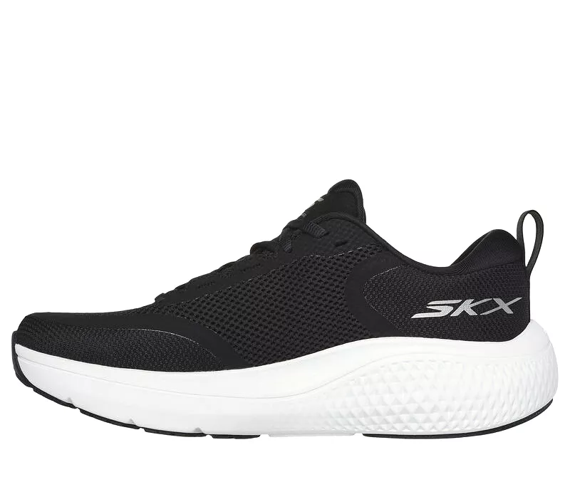 'Skechers' Men's GO RUN Supersonic Max - Black / White