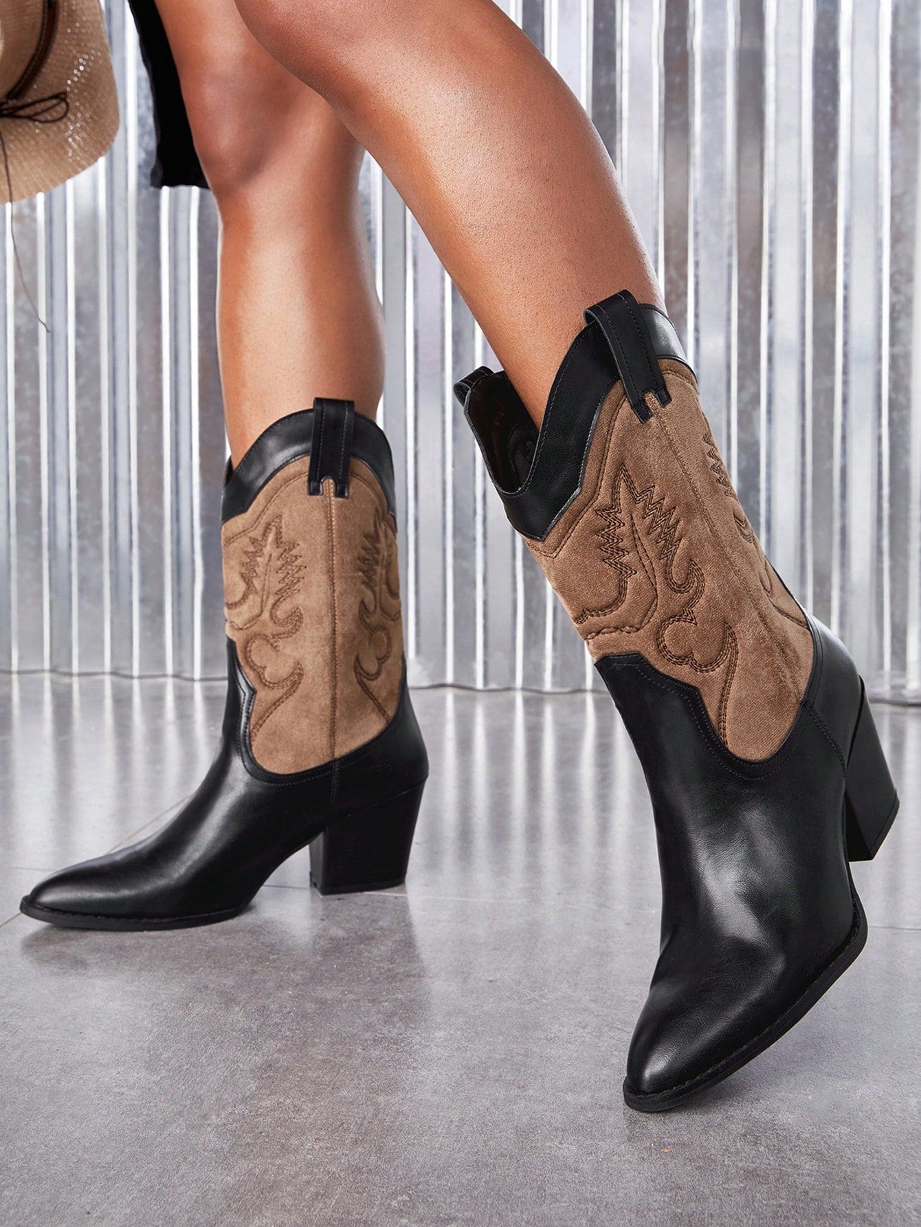 Women Embroidered Detail Two Tone Chunky Heeled Slip-on Western Boots, Vacation Outdoor Mid Calf Boots