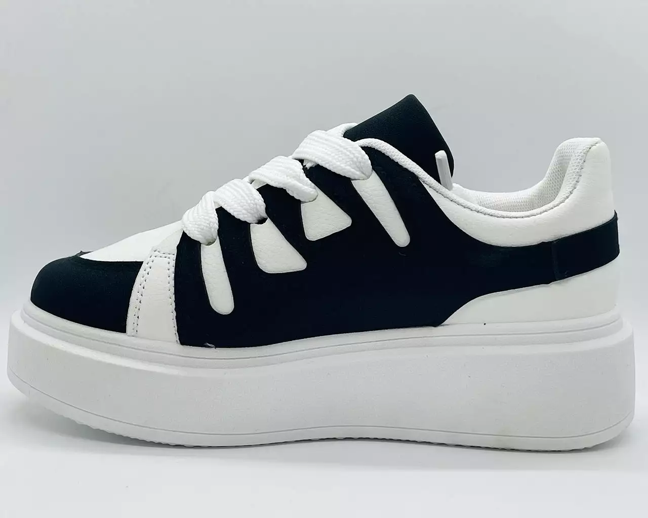 Women's Platform Colourblock Lace Up Trainers